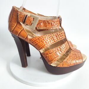 Michael Kors High Heels Size 6 T-Strap Sandals Camden Croc Embossed Camel Tan